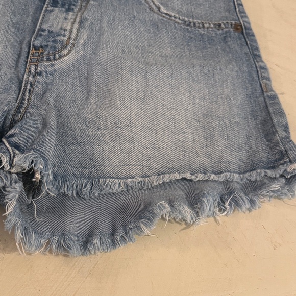 Rewash Light/medium Denim Frayed Shorts Size 0/24 - Picture 9 of 16